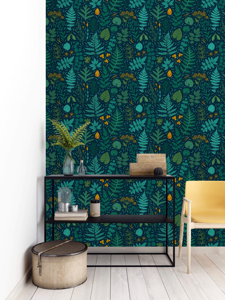uniQstiQ Botanical Green Clover Leaves Wallpaper Wallpaper